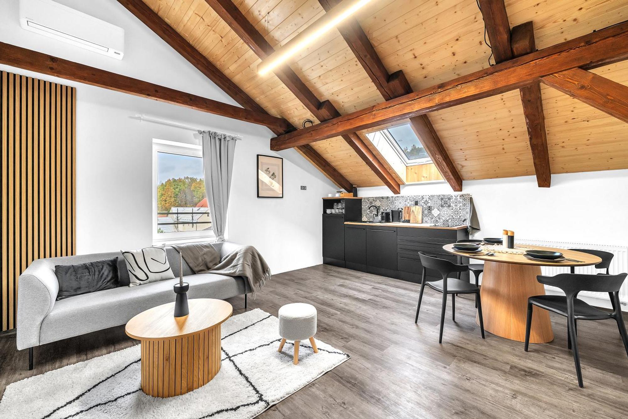 Hotel U Krale Jiriho Straz pod Ralskem Luaran gambar