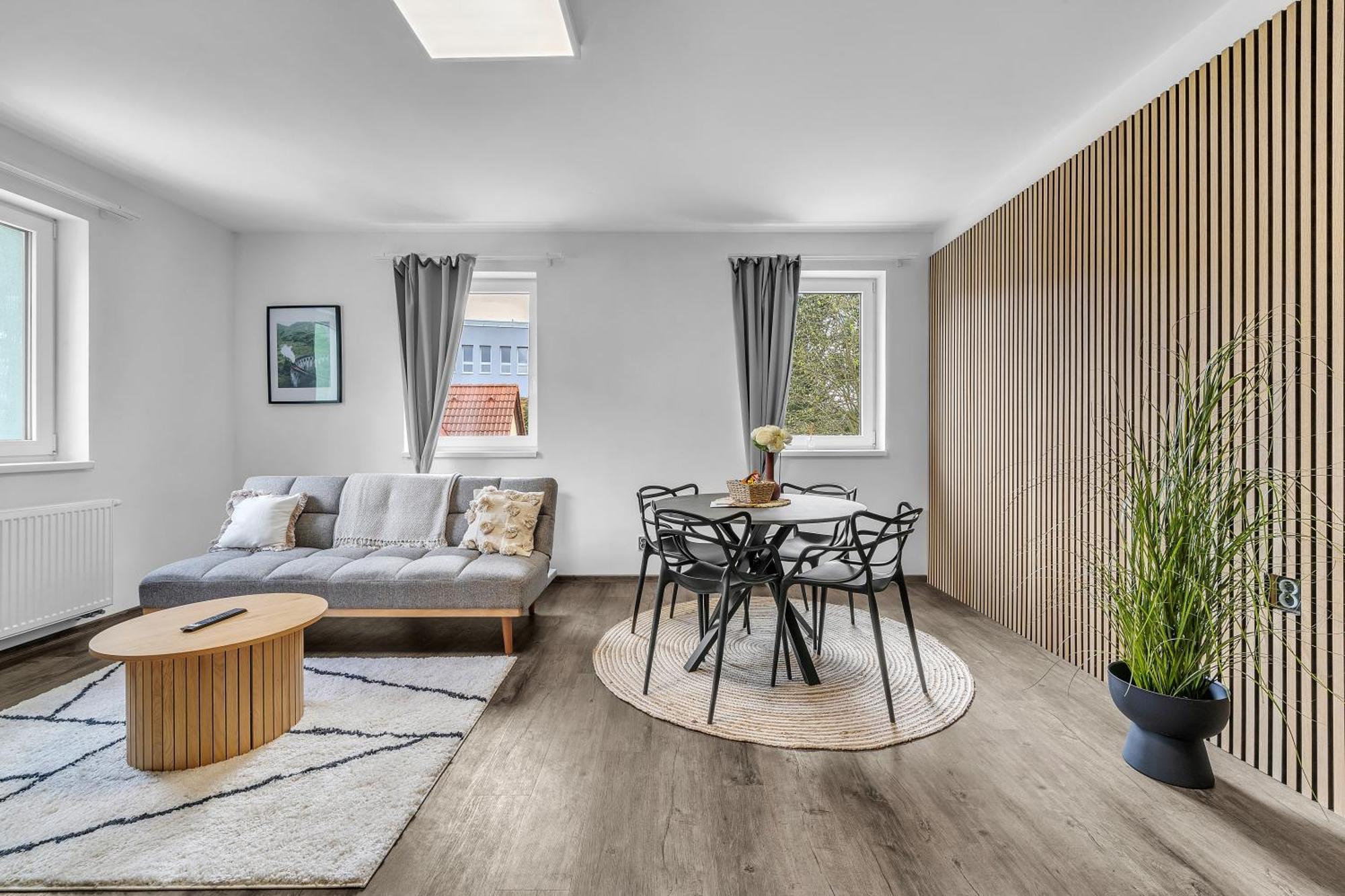 Hotel U Krale Jiriho Straz pod Ralskem Luaran gambar